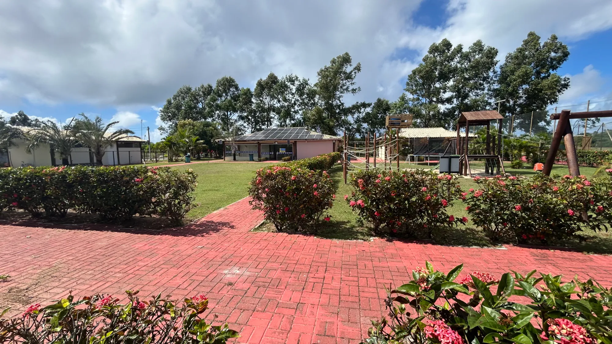 Imagem Terreno à Venda, 1.000 m² em Barra do Jacuípe - Camaçari