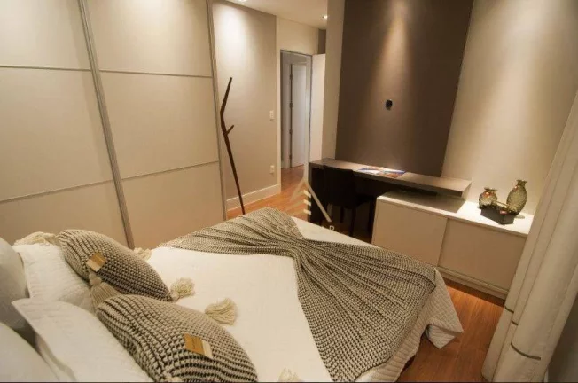 Imagem Apartamento com 3 dormitórios à venda, 153 m² por R$ 5.951.115,13 - Centro - Balneário Camboriú/SC