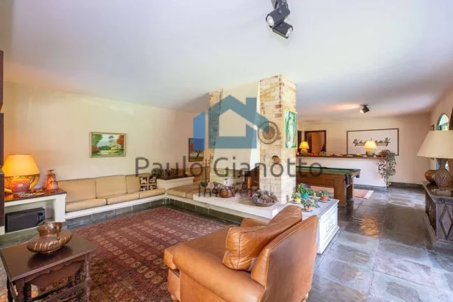 Imagem Mansão Espetacular em Condomínio na Granja Viana