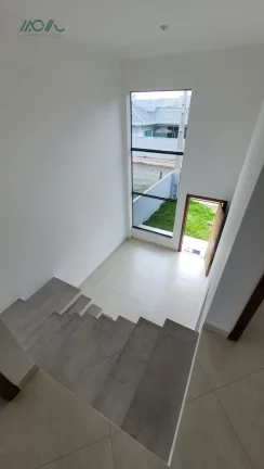 Imagem Sobrado novo na região central de Itapoá