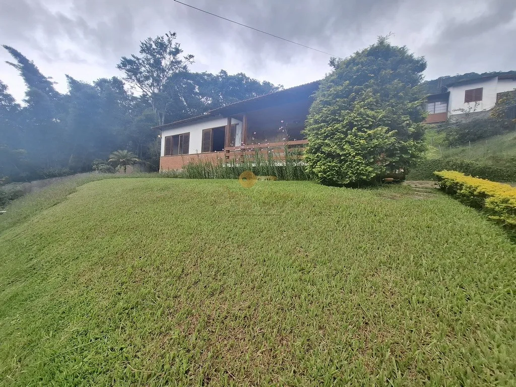 Imagem Casa para Venda em Teresópolis / RJ no bairro Golfe