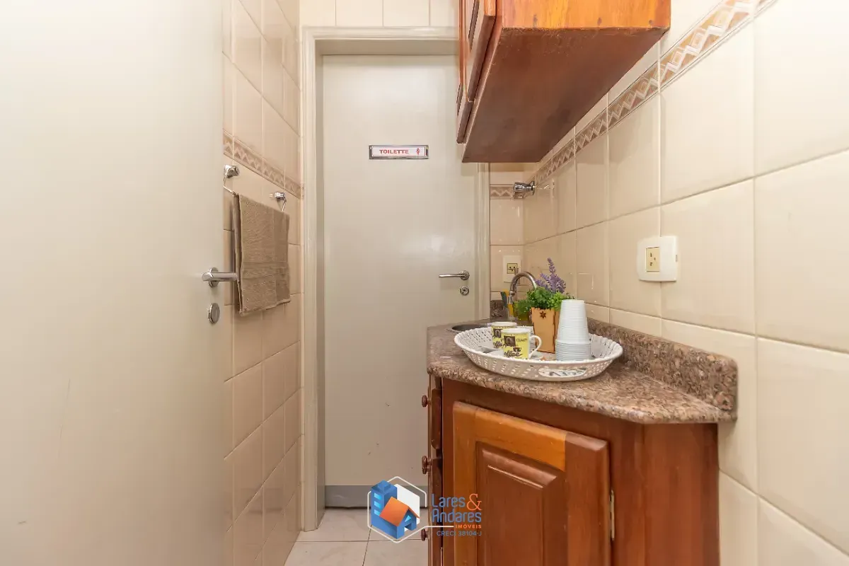Imagem Conjunto comercial para venda em Cerqueira César, 82m²