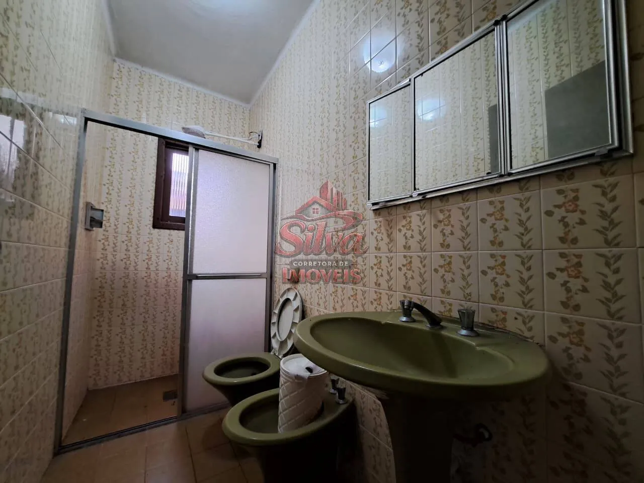 Imagem Casa com 3 Suítes a 120m do Mar