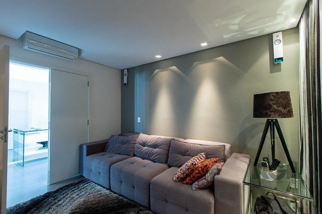 Imagem Casa no Condomínio Las Rocas, vista para o Guaíba, com 5 suítes