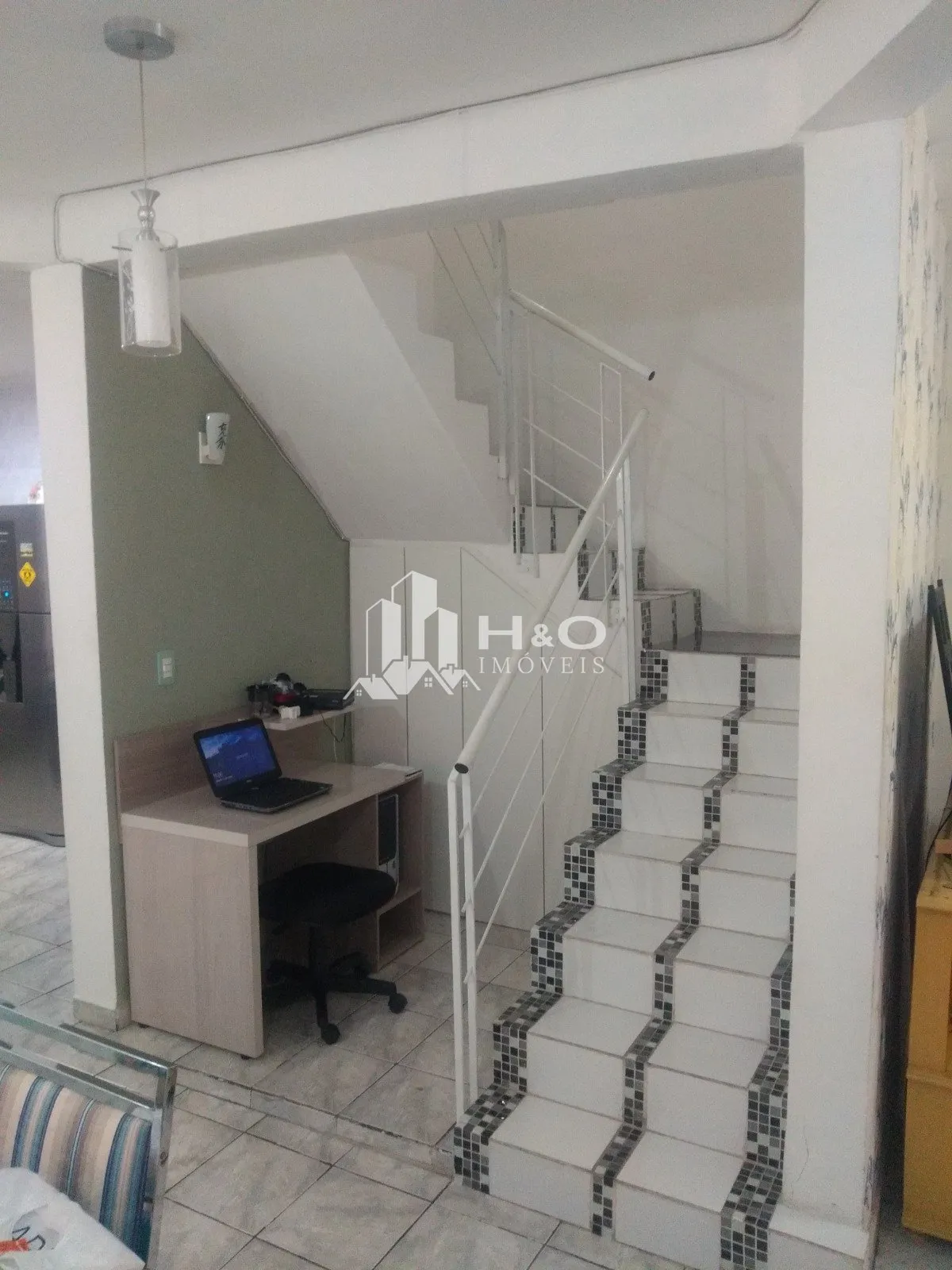 Imagem Sobrado à Venda - Próximo ao Metrô Guilhermina | Rua Tranquila | 142m² | 3 Dormitórios