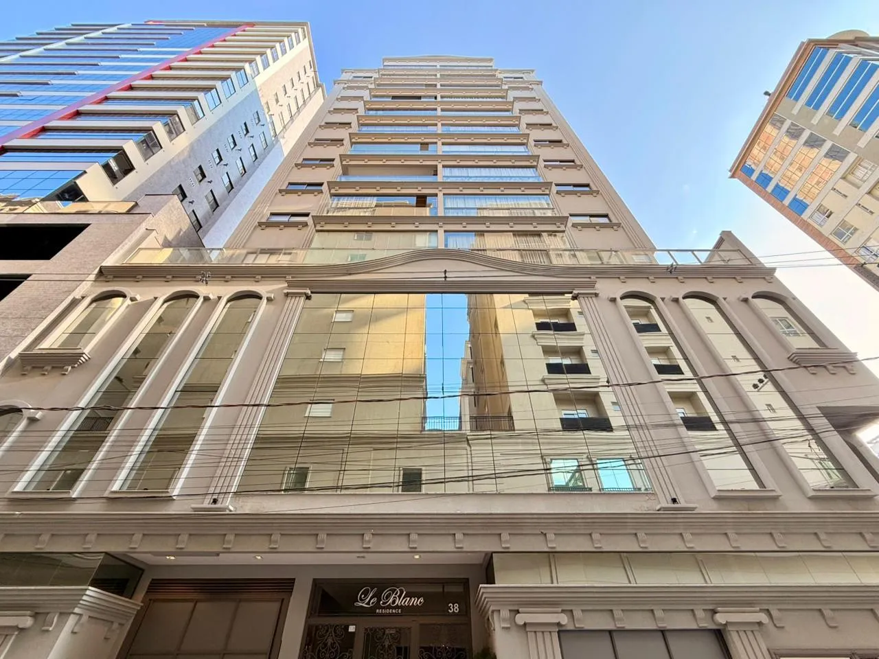 Foto do imóvel Apartamento à venda com 114m2 por R$ 2.990.000,00