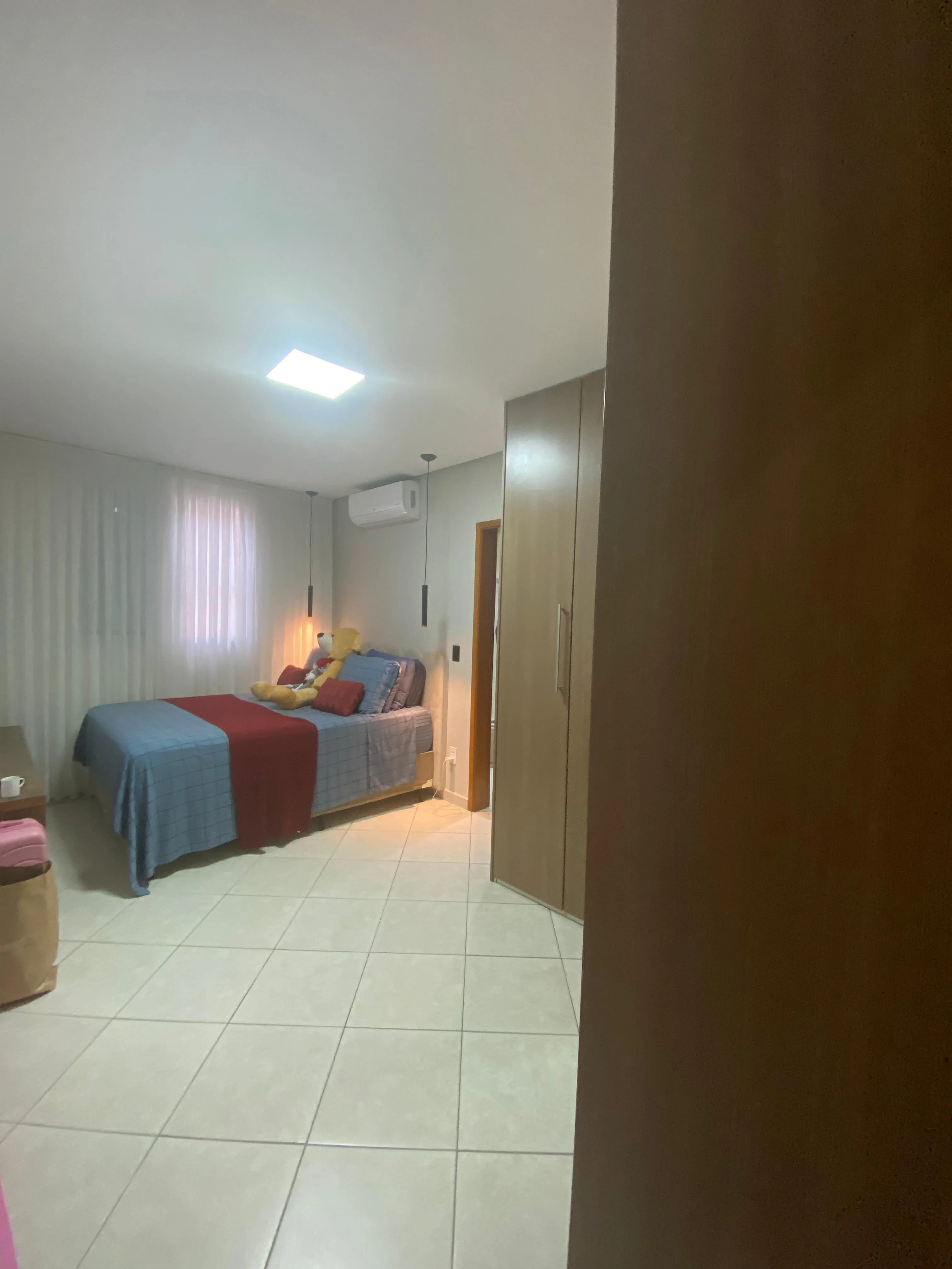 Imagem Residência Exclusiva no Embaré: Elegância, Conforto e Sofisticação em Cada Detalhe