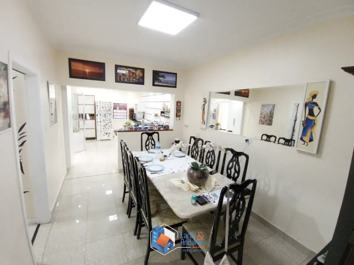 Imagem Sobrado para venda em Lauzane Paulista com 3 quartos, sendo 2 suítes, 300m²