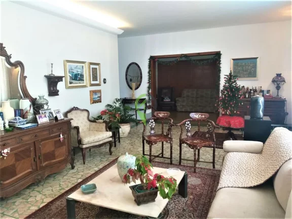 Imagem Apartamento clássico no Gonzaga em Santos com vista lateral para o mar!