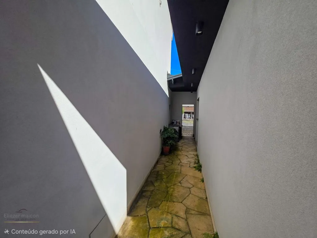 Imagem Casa a venda alto padrão com 3 suítes no bairro Centro em Poços de Caldas