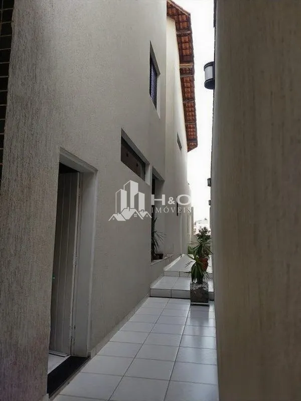 Imagem Belo Sobrado à venda com 250m² na Vila Alpina