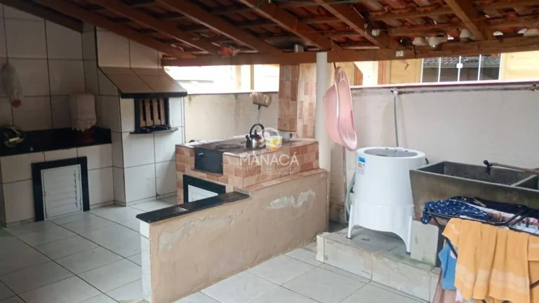 Imagem 2 casas no terreno bairro Pedras Brancas BR101