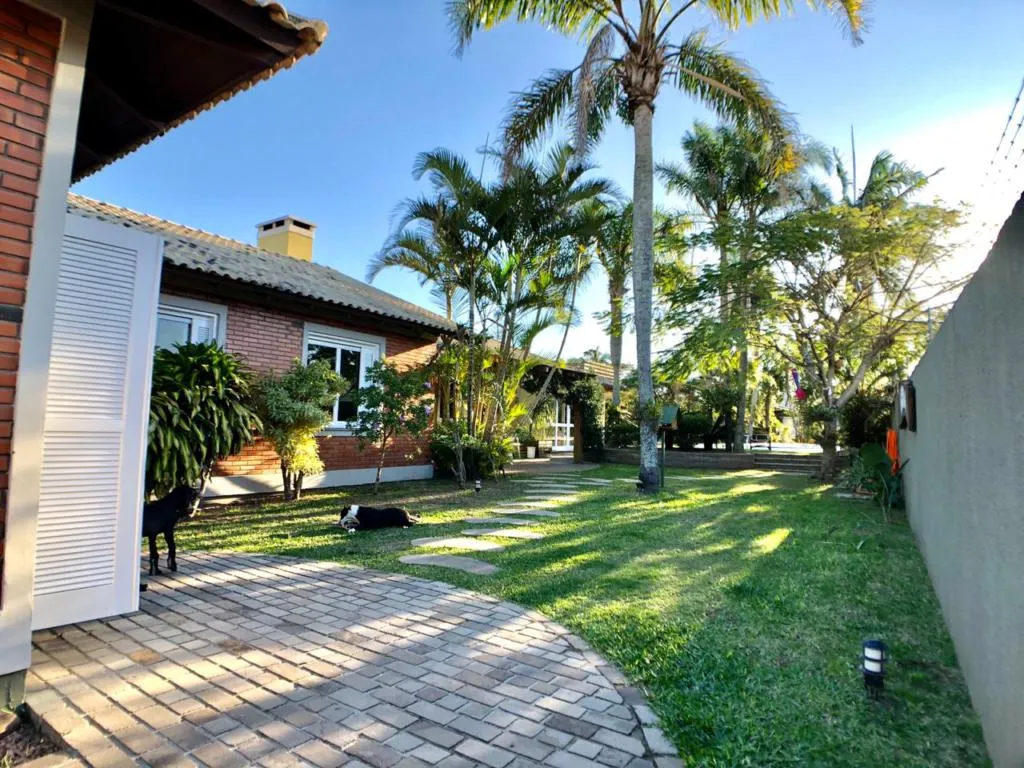 Imagem Casa 3 Dormitórios - Bairro Atlantida