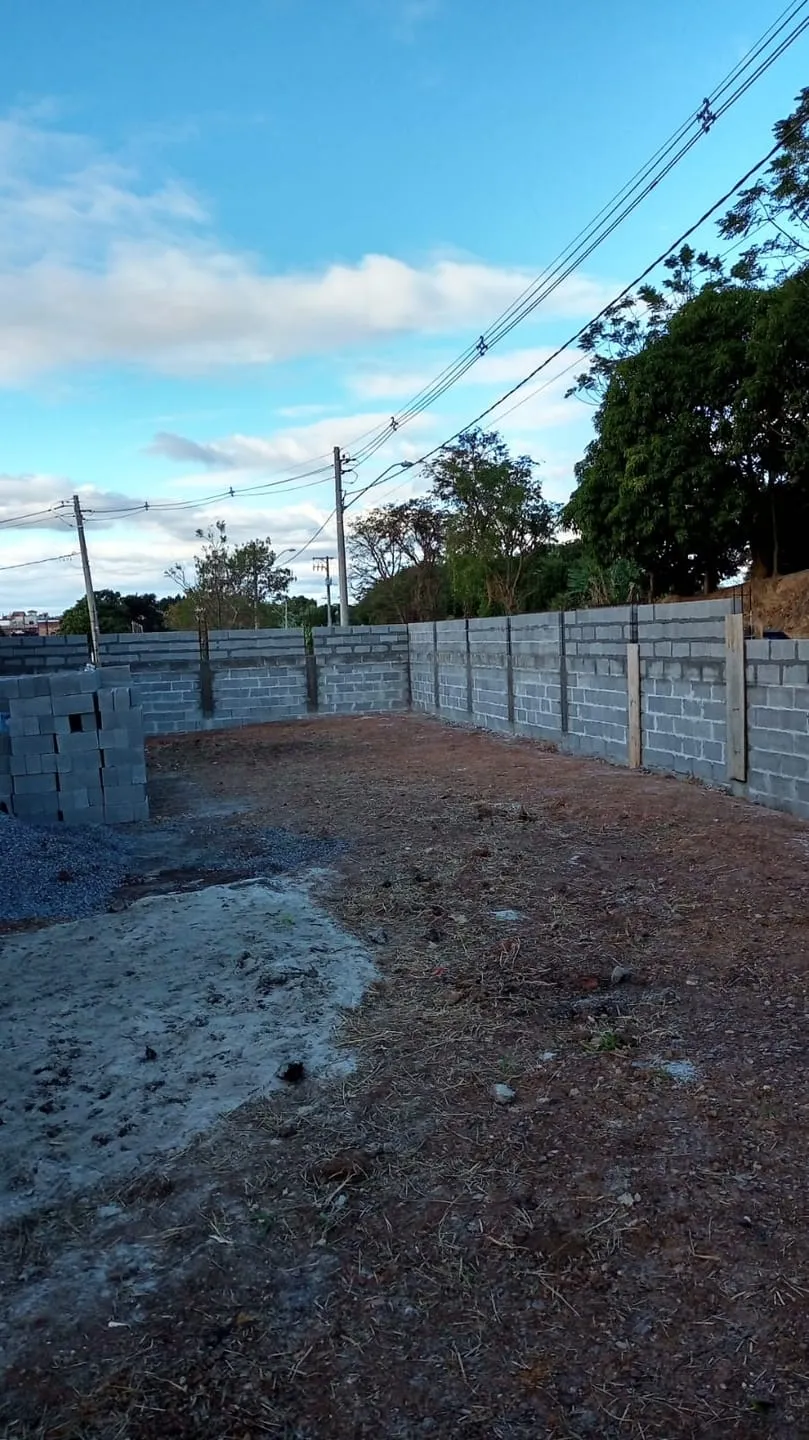 Imagem Terreno à venda 212M², Loteamento Residencial e Comercial Flamboyant, Pindamonhangaba - SP
