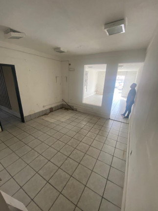 Sala Comercial à Venda, 1 m² em Jardim Renascença - São Luís
