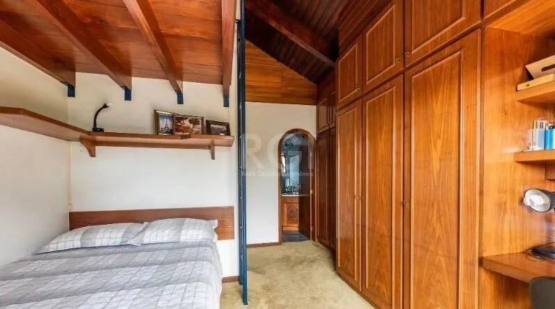 Imagem Casa para Venda - 456m², 3 dormitórios, sendo 2 suites, 2 vagas - Vila Assunção