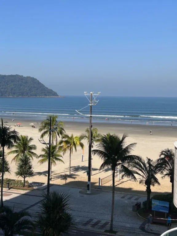 Imagem APARTAMENTO COM 140,00 m² - CANTO DO FORTE - PRAIA GRANDE SP