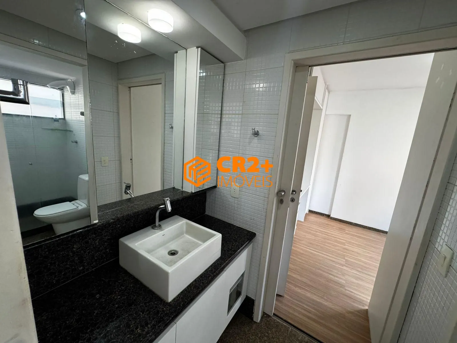 Imagem VENDO APARTAMENTO À BEIRA-MAR NA AVENIDA BOA VIAGEM - RECIFE 150m² -3 suítes