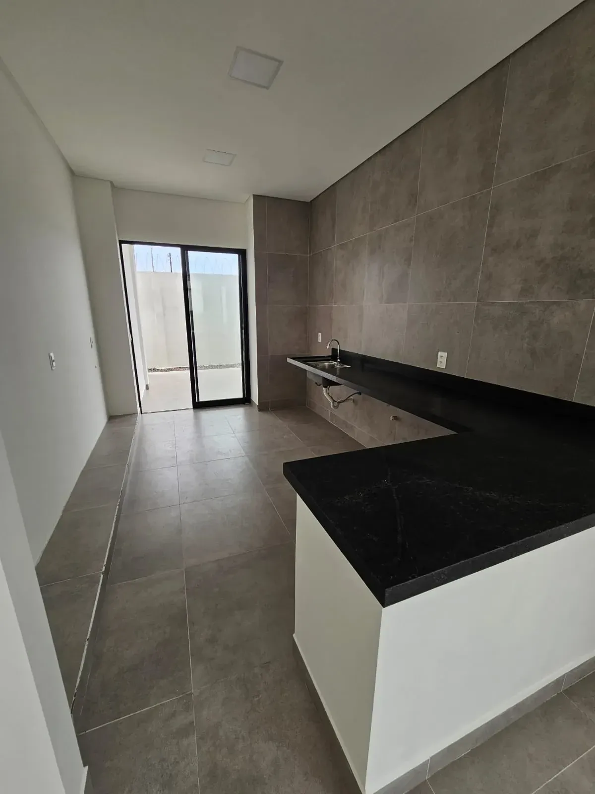Imagem Casa de Condomínio com 3 Quartos à Venda, 144 metros em Cajupiranga - Parnamirim