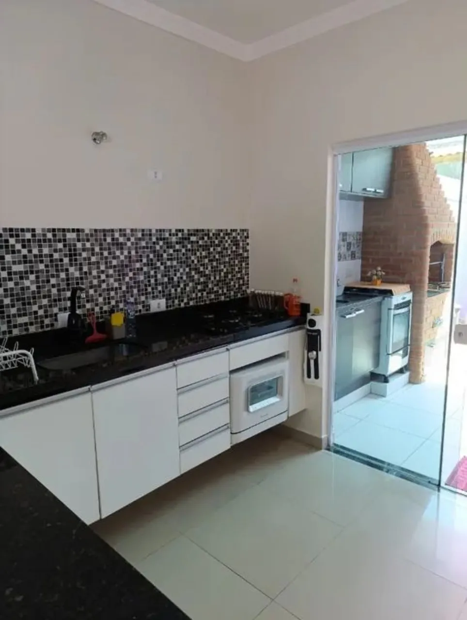 Imagem Imperdível casa em condomínio à venda em Sorocaba-SP, Horto Florestal: 3 qts, 1 suíte, 1 sala, 2 banheiros, 2 vagas, 157m².