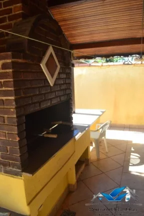 Imagem Livre para Ano Novo, de 2023 Casa de esquina na Praia das Toninhas com 3 suites e Churrasqueira.