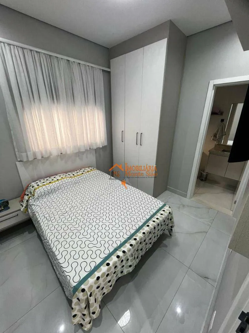Imagem Sobrado com 4 dormitórios à venda, 210 m² por R$ 3.500.000,00 - Parque Renato Maia - Guarulhos/SP