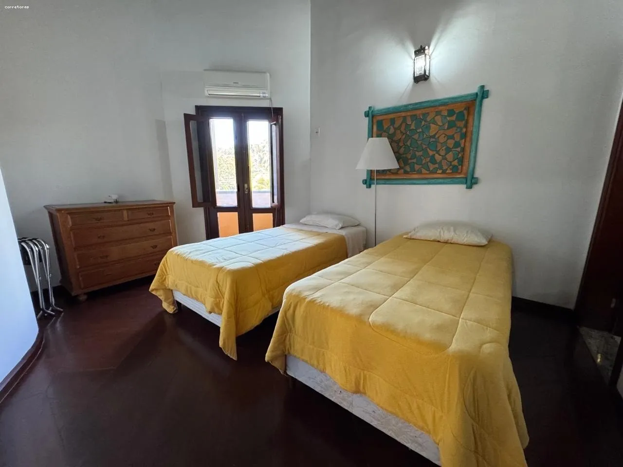 Imagem Casa na Praia para Venda em São Sebastião, Cigarras, 7 dormitórios, 1 suíte, 5 banheiros, 4 vagas