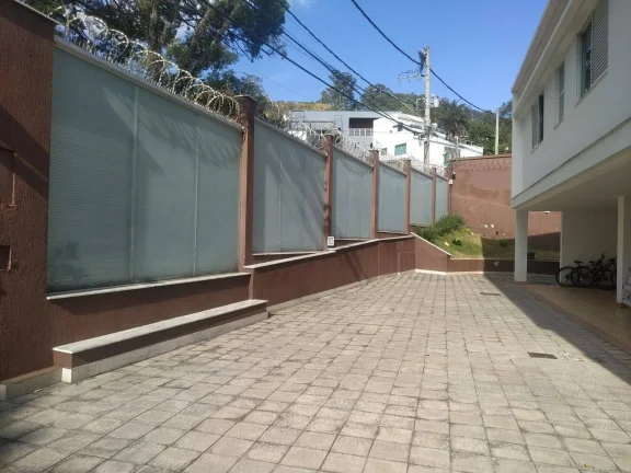 Imagem Casa com 5 Quartos e 6 banheiros!!!!