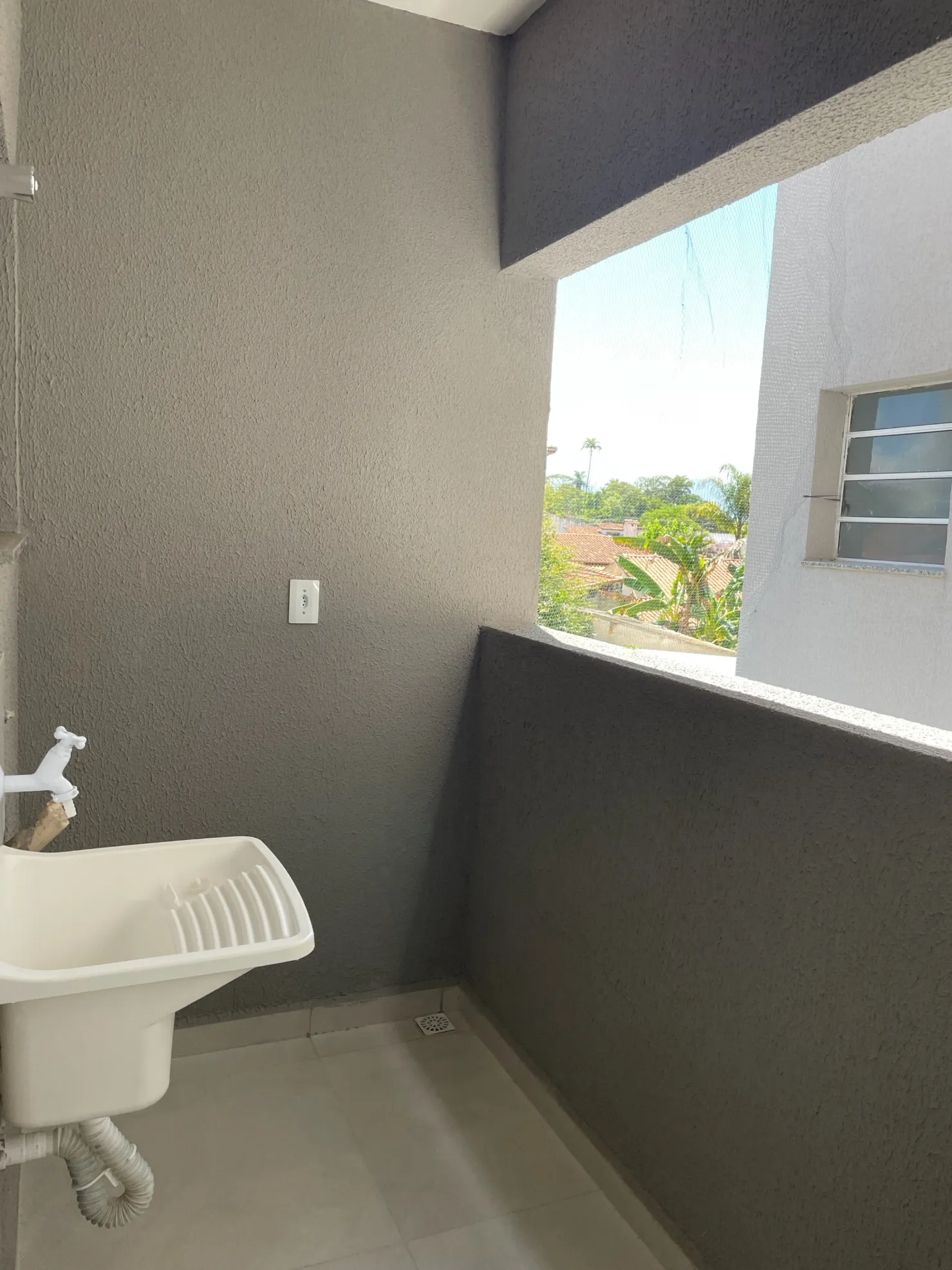Imagem Apartamento dois dormitórios com suíte e sacada à venda, ótima localização, Bosque da Princesa, Pindamonhangaba, SP