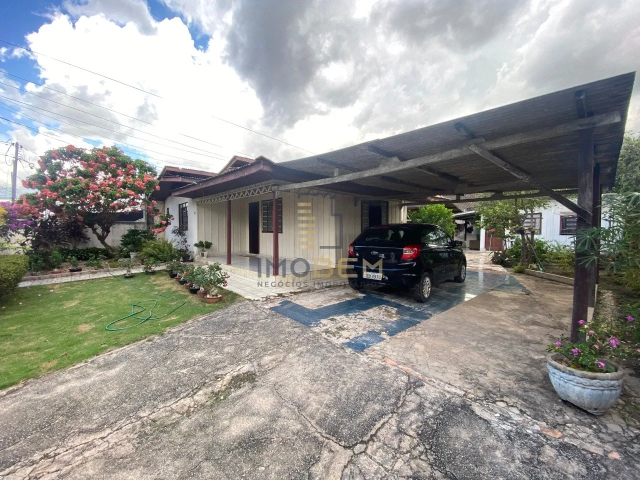Foto do imóvel Encantadora casa à venda no Setor Residencial Sul em Sinop. Com 180 m² de área total, esta resid...
