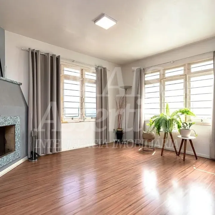 Imagem Casa 4 quartos para Venda no bairro Vila Nova em Novo Hamburgo