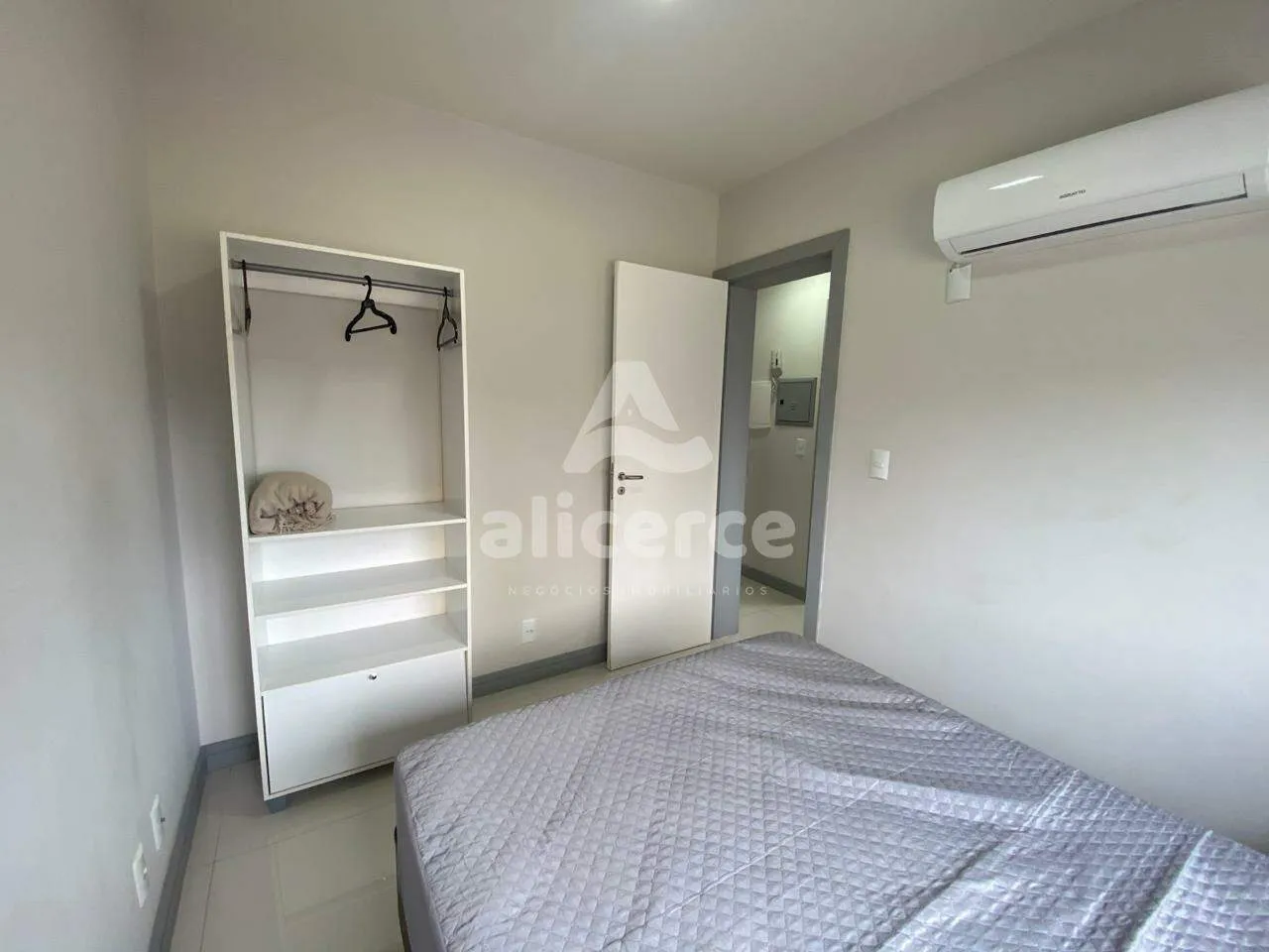 Imagem Cobertura Duplex à venda l 3 quartos, 1 suíte l140m² l Cachoeira do Bom Jesus - Florianópolis/SC