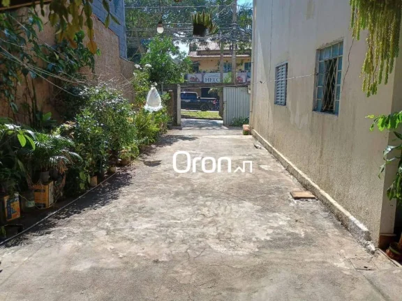 Imagem Sobrado à venda, 300 m² por R$ 950.000,00 - Vila São Tomaz - Aparecida de Goiânia/GO