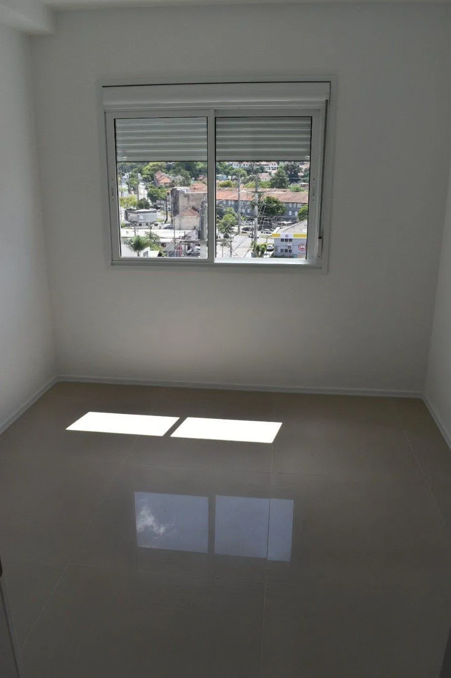 Imagem Apartamento com 3 quartos e 79m² à venda em Passo da Areia, Porto Alegre. Rua Bezerra De Menezes, Passo Da Areia, Porto Alegre