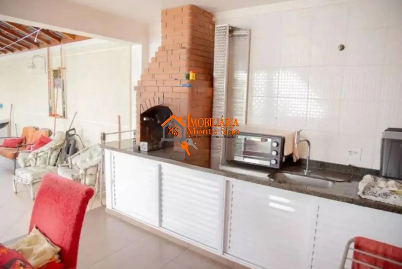 Imagem Sobrado com 4 dormitórios à venda, 300 m² por R$ 1.590.000 - Vila Augusta - Guarulhos/SP