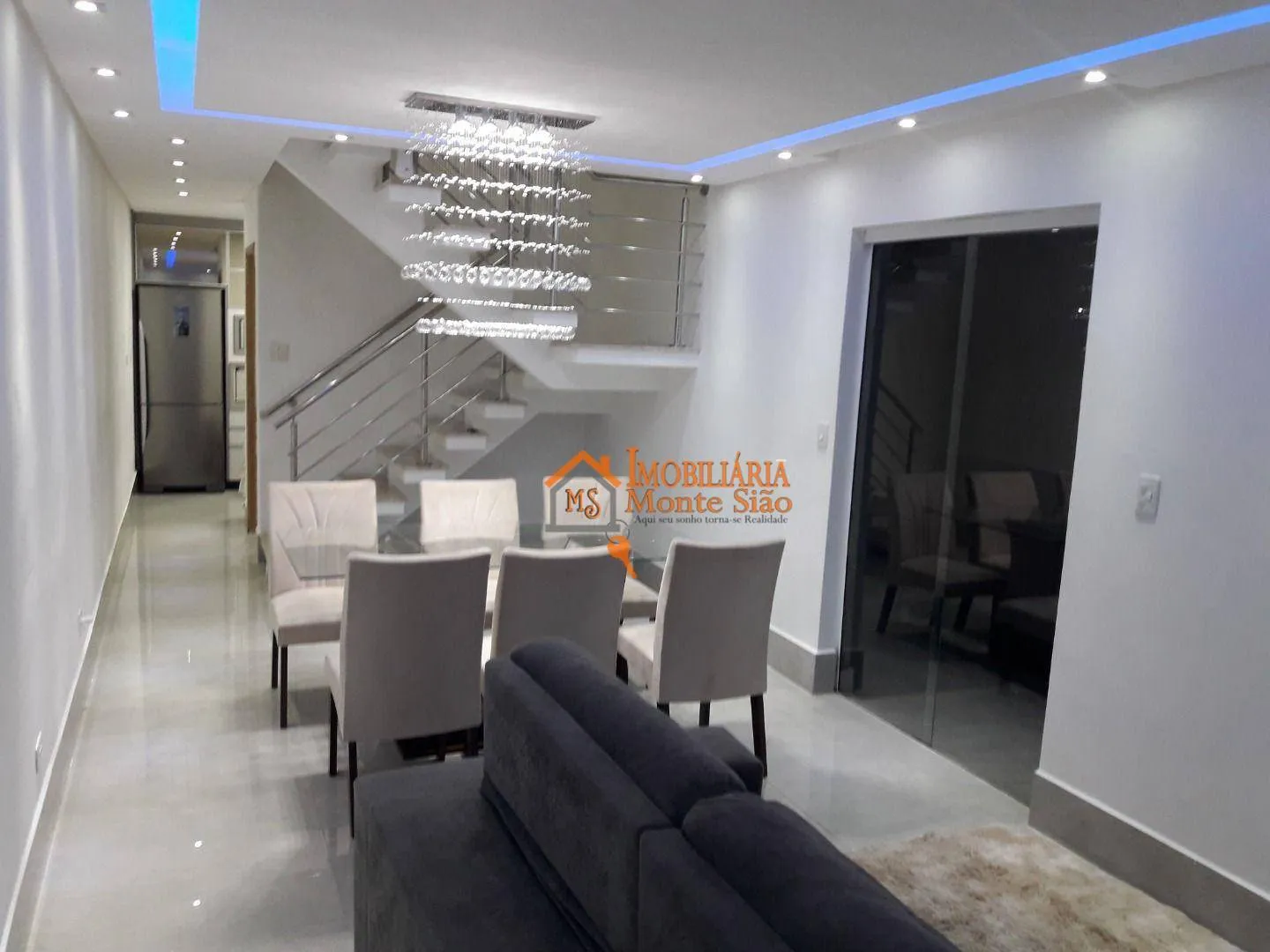 Imagem Sobrado com 3 dormitórios à venda, 140 m² por R$ 640.000,00 - Jardim Adriana - Guarulhos/SP