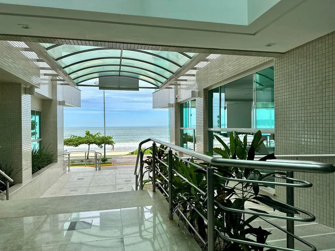 Imagem Apartamento com vista para o mar à venda com 161m2 por R$ 3.500.000,00