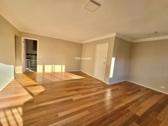 Imagem Apartamento à venda em Moema, com 3 quartos sendo1 suíte, 3 banheiros, 2 vagas, 130m² de área.