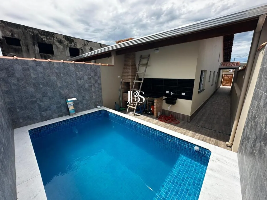 Imagem EXCELENTE CASA NOVA COM PISCINA À VENDA EM ITANHAÉM