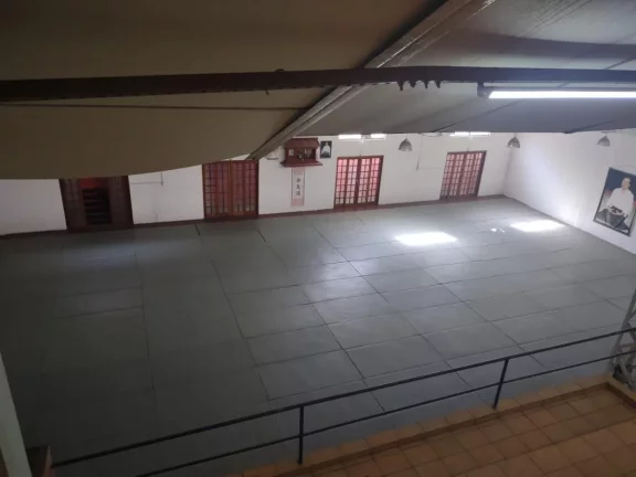 Imagem Vende-se imóvel comercial de 600m² com casa e academia conjugadas, próximo à USP!