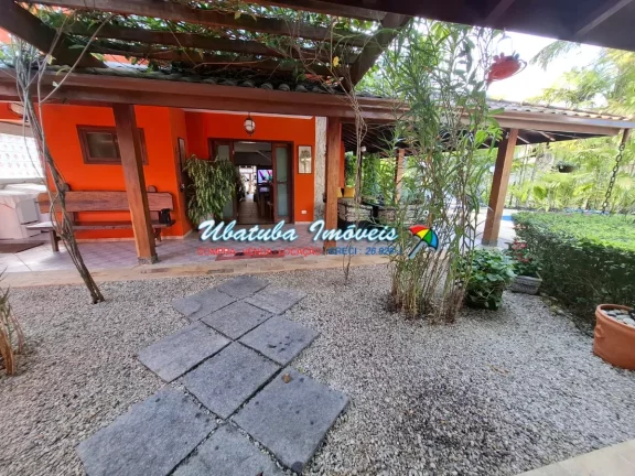 Imagem Linda casa em condomínio fechado com 04 dormitórios