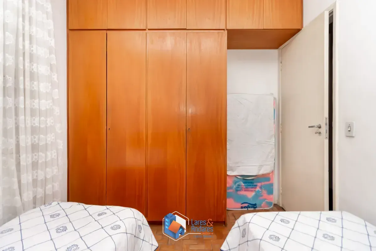 Imagem Sobrado para venda em Vila Firmiano Pinto com 3 quartos, sendo 1 suíte, 132m²