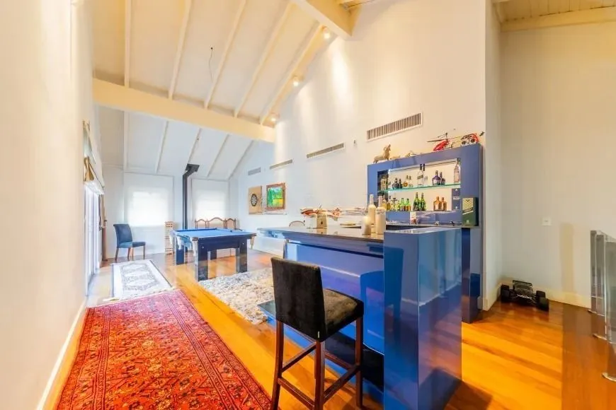Imagem Casa alto padrão com 3 suítes e piscina no Boa Vista