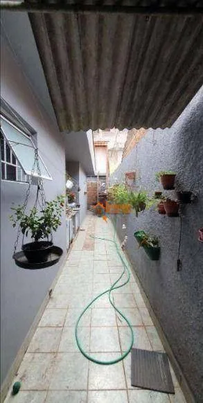 Imagem Sobrado com 3 dormitórios à venda, 167 m² por R$ 639.000,00 - Maia - Guarulhos/SP