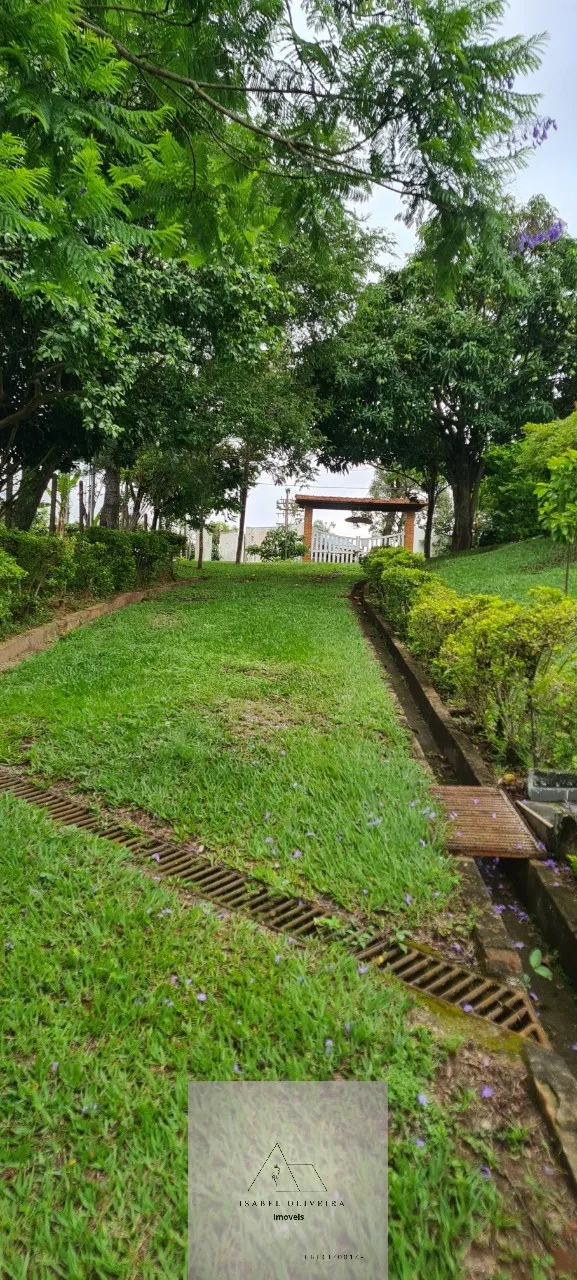 Imagem Imperdível! Chácara à venda em Porto Feliz-SP, Avecuia: 3 quartos, 1 suíte, 2 salas, 300m² de área. Venha conferir!