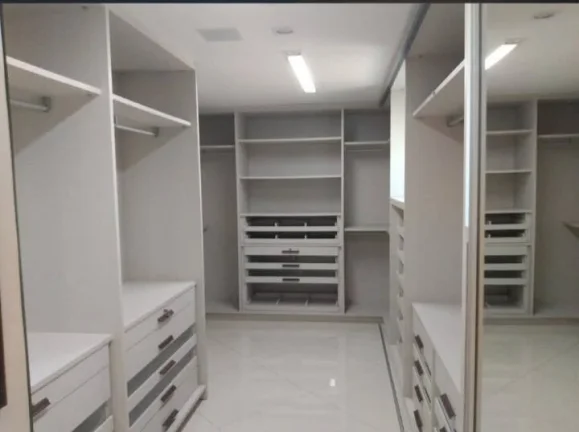 Imagem Casa Triplex Condomínio Mansões Barra da Tijuca