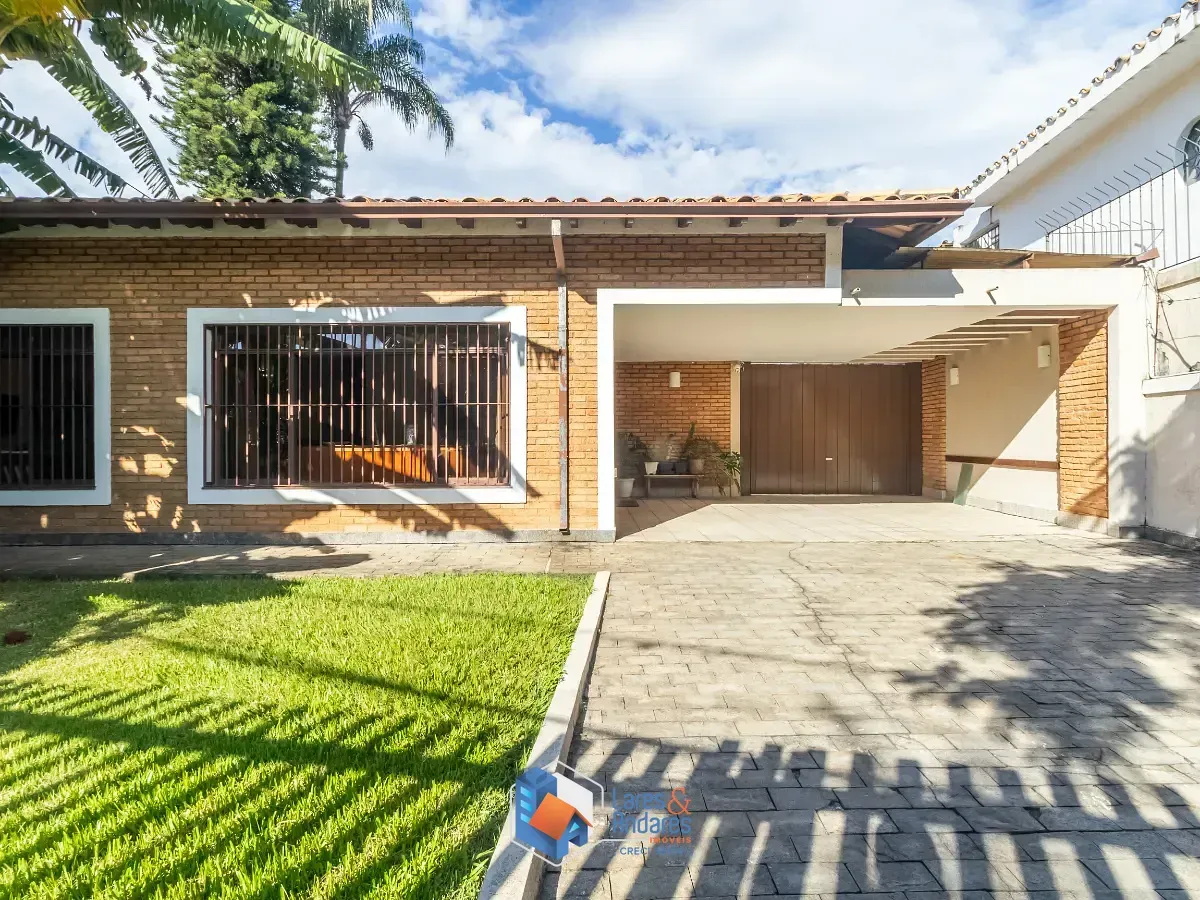 Imagem Casa para venda e locação em Alto de Pinheiros com 3 quartos, sendo 3 suítes, 245m²