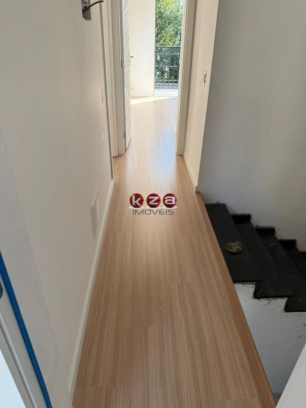 Imagem Casa de Vila à venda Próximo ao Colégio Porto Seguro em Valinhos-SP, 3 suítes, 2 salas, 4 banheiros, 2 vagas de garagem, 141m².