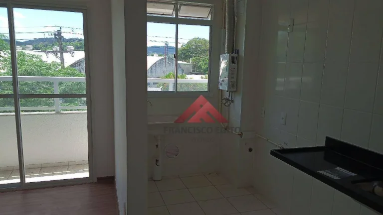 Imagem Apartamento com 3 dormitórios à venda, 62 m² por R$ 317.000,00 - Maria Paula - São Gonçalo/RJ