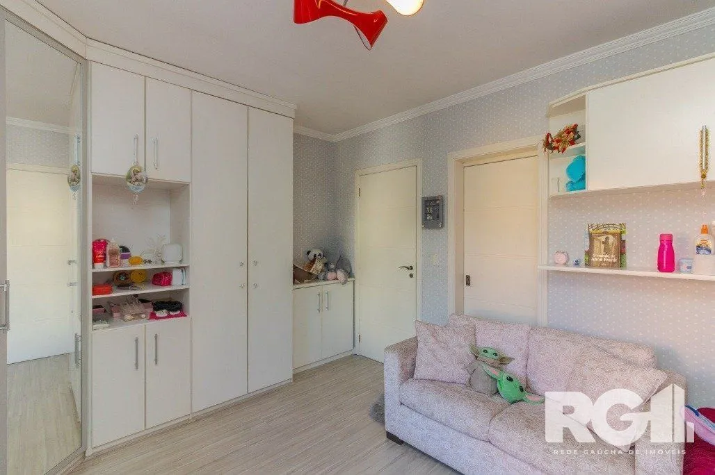 Imagem Casa em Condomínio com 3 Suítes, Espaço Gourmet e 5 Vagas de Garagem